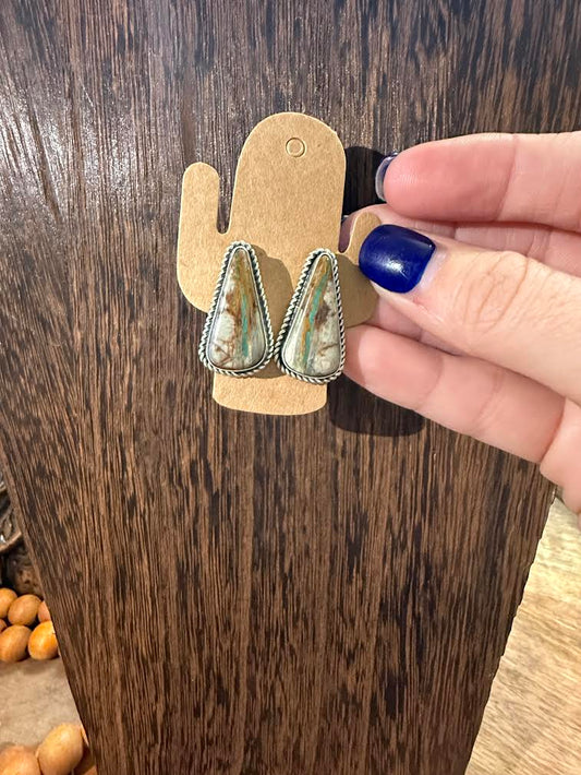 Ribbon Stud Earrings