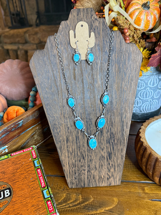 Lariat Sonoran Gold Necklace & Earring Set