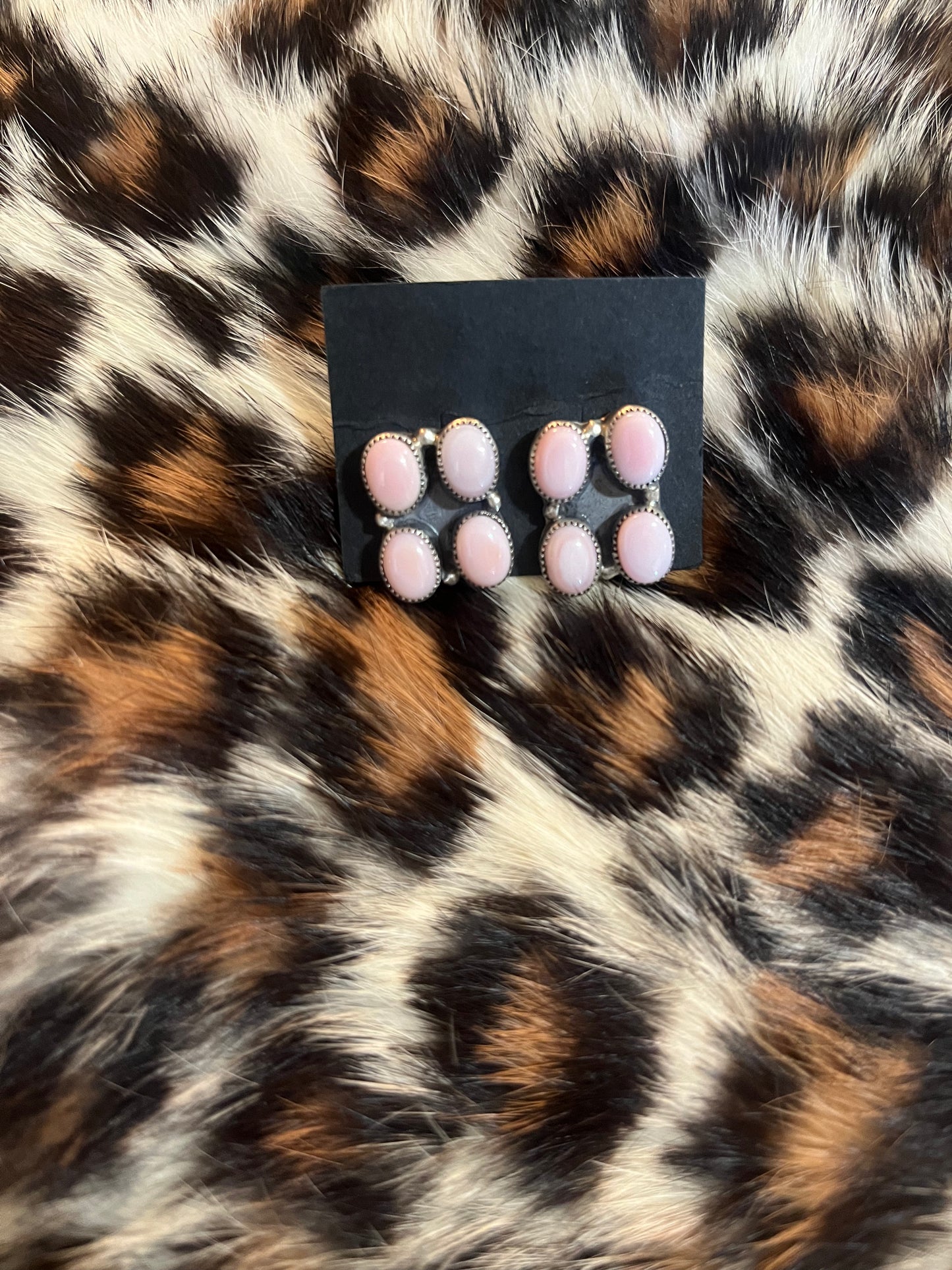 Queen Pink Conch Earrings