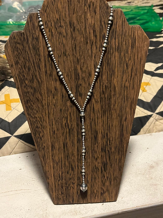 Graduated Pearl Lariat
