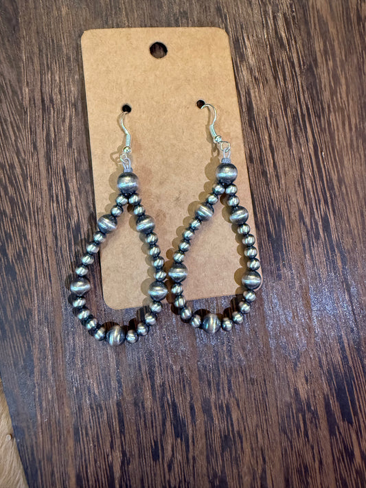 6 Stone Hoops